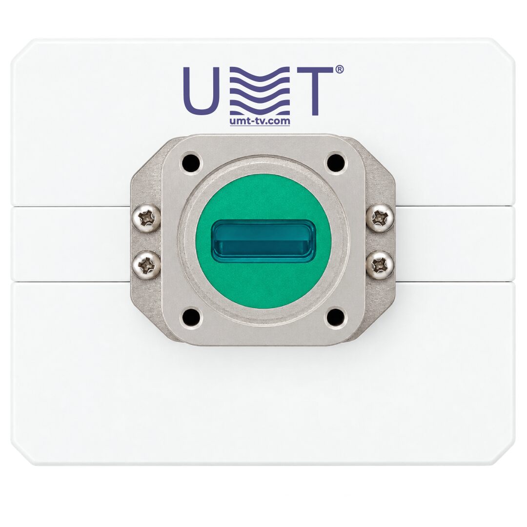 Compact Ku-band BUC with WR75 waveguide and PBR120 flange
